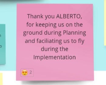 Rosa digitale Haftnotiz, die Alberto dafür dankt, das Team in der Planung geerdet zu haben.